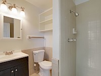 Bathroom in south master bedroom