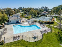 Pool / Clubhouse