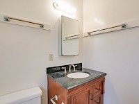 Bathroom in bedroom 1