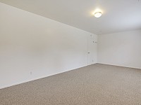 Upstairs south middle bedroom