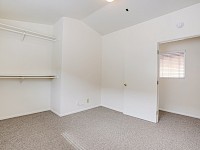 Upstairs middle bedroom