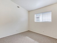 Upstairs middle bedroom